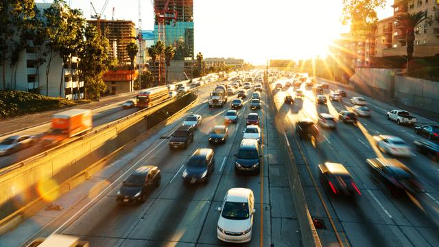 Is Traffic Blocking Your Data Center? You Need a Modern Operating System