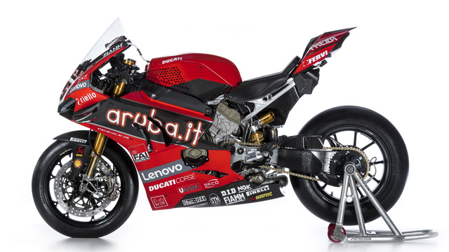 Lenovo signs as official partner alongside Aruba.it for Ducati 2020 Superbike